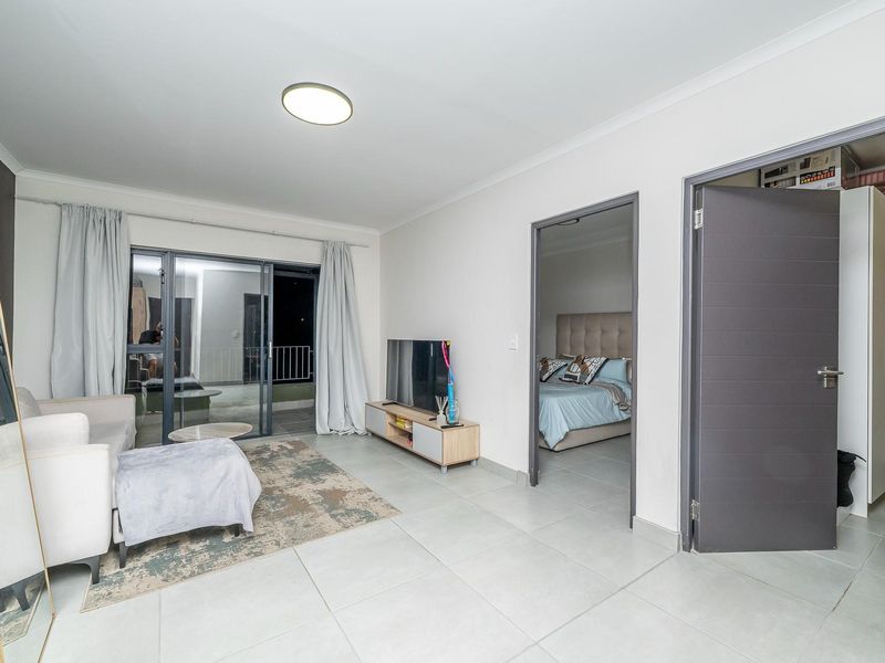 Modern 2-Bedroom Apartment for Sale in Kleijne Wingerd - Kuils River - Photo 7