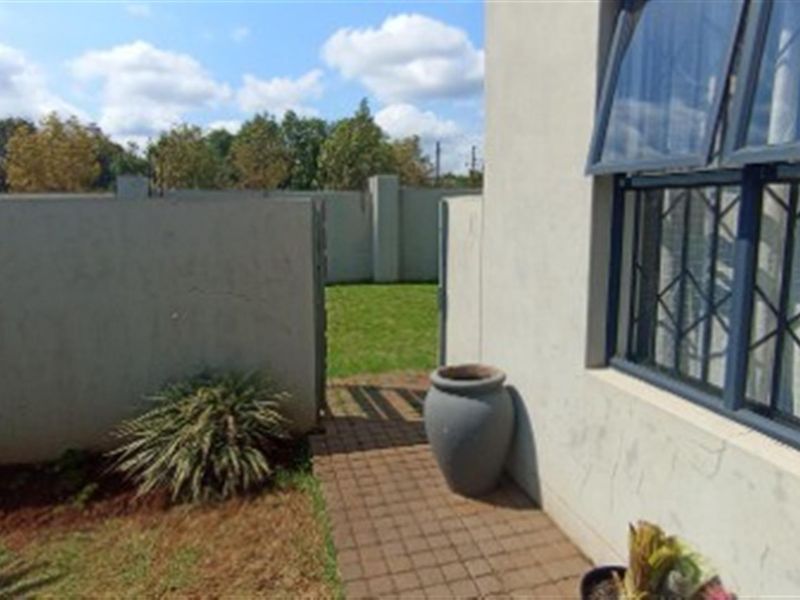 Charming Three Bedroom house in Celtisdal - Photo 2