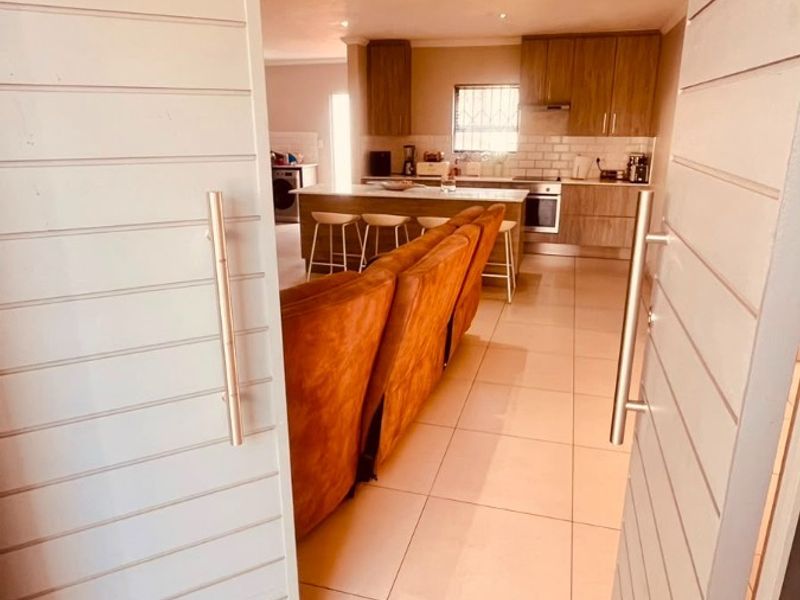 Charming Three Bedroom house in Celtisdal - Photo 4