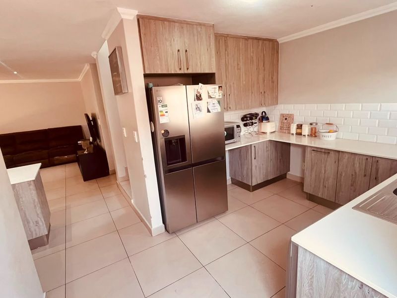 Charming Three Bedroom house in Celtisdal - Photo 8