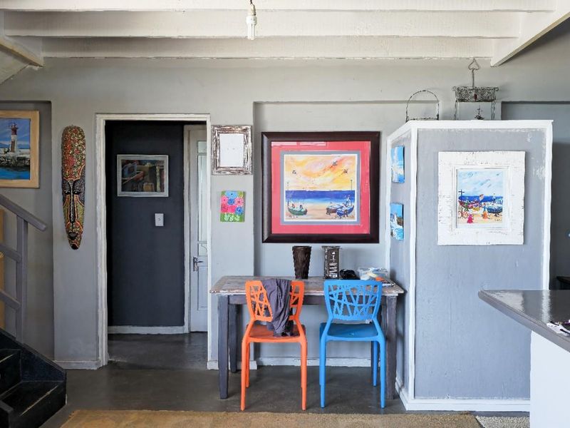 Home - where we live and thrive - Photo 9