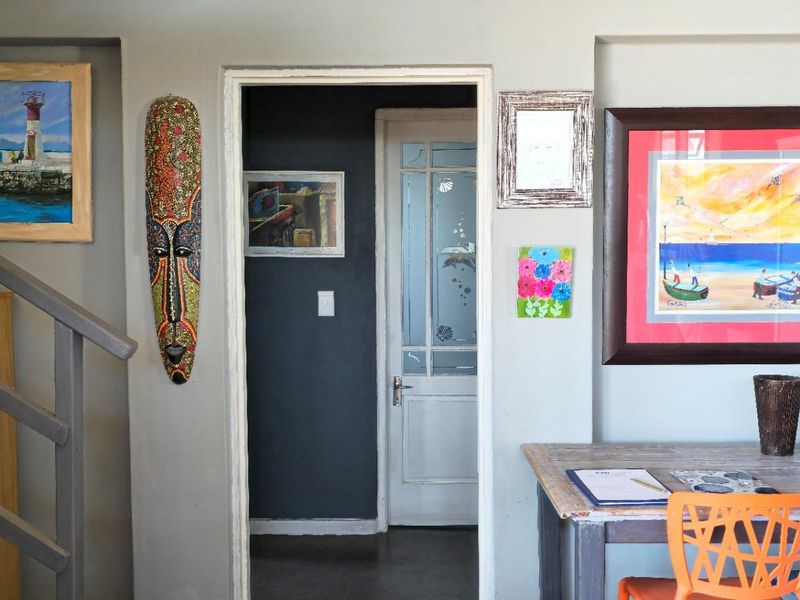 Home - where we live and thrive - Photo 10