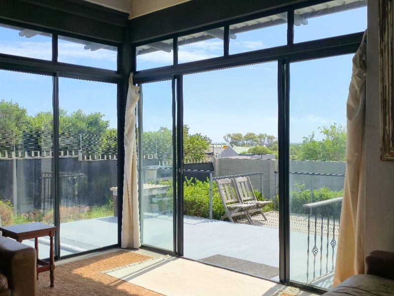 Home - where we live and thrive - Photo 3