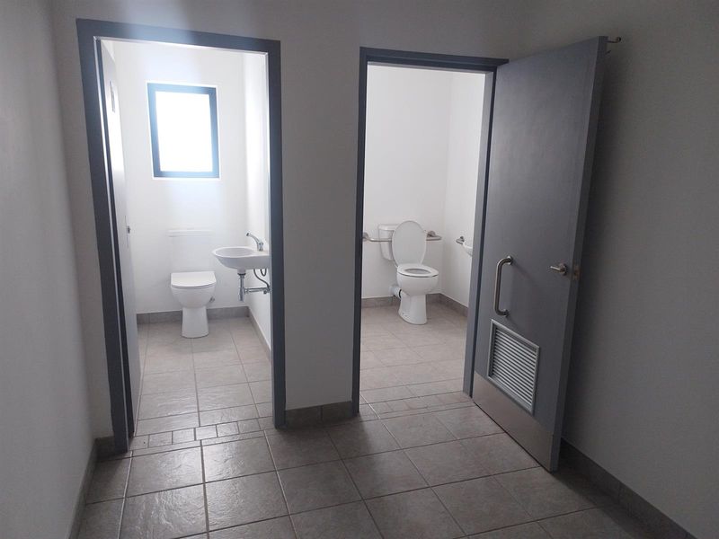 Industrial Warehouse To Rent in Sterkfontein AH, Kempton Park - Photo 6