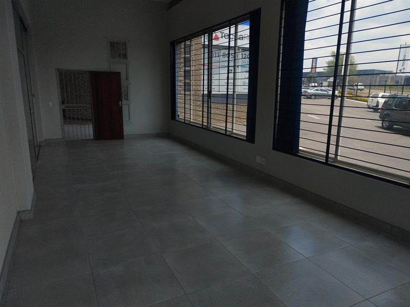 Industrial Warehouse To Rent in Sterkfontein AH, Kempton Park - Photo 5