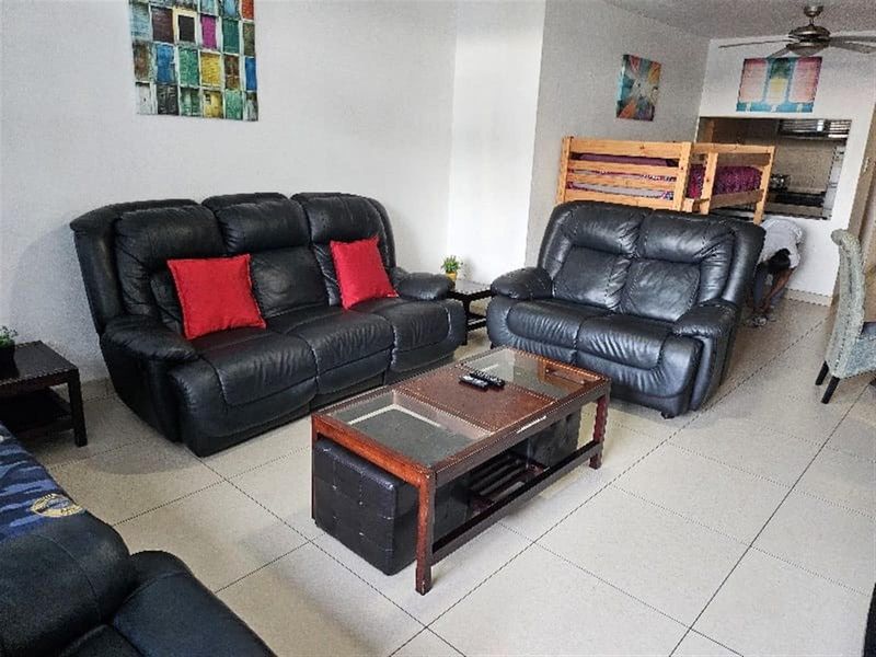 Townhouse For Sale in Margate, KwaZulu Natal - Photo 2