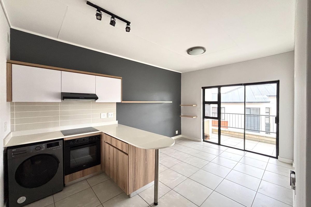 Why Settle for Less When You Can Own Top Floor Views in the Heart of Ballito - Photo 5