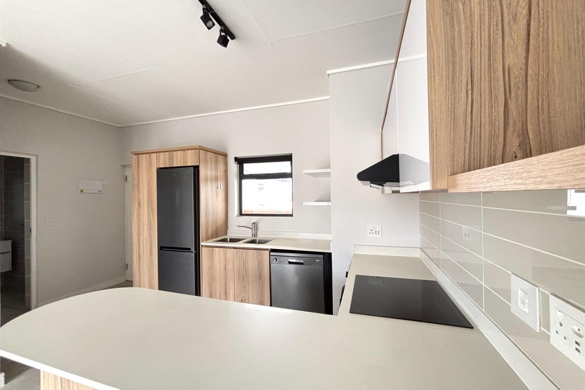 Why Settle for Less When You Can Own Top Floor Views in the Heart of Ballito - Photo 3