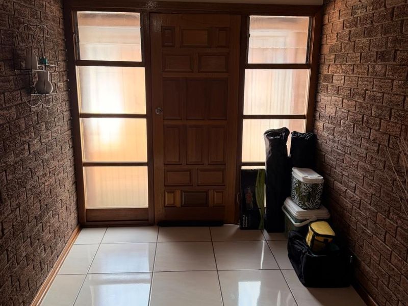Townhouse For Sale in Vryheid, KwaZulu Natal - Photo 9