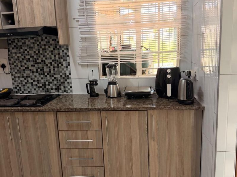 Townhouse For Sale in Vryheid, KwaZulu Natal - Photo 7