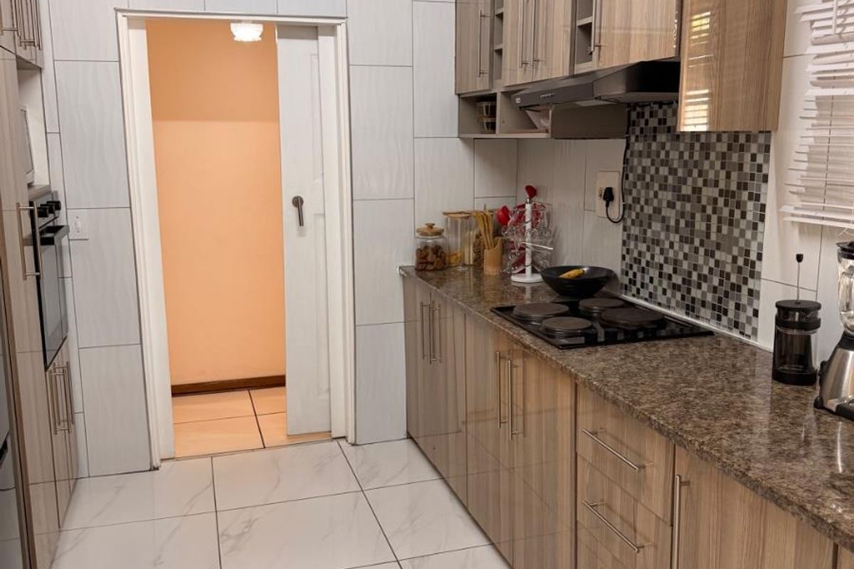 Townhouse For Sale in Vryheid, KwaZulu Natal - Photo 5