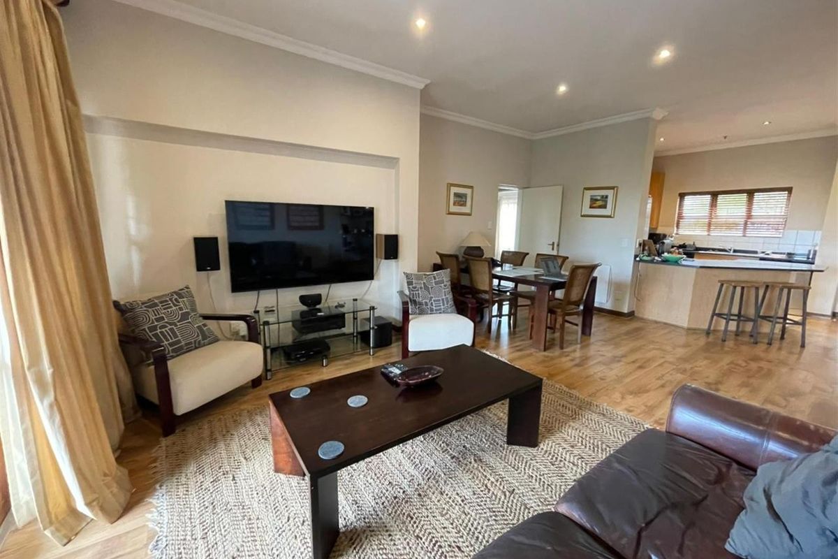 Apartment To Rent in Bryanston, Sandton - Photo 3