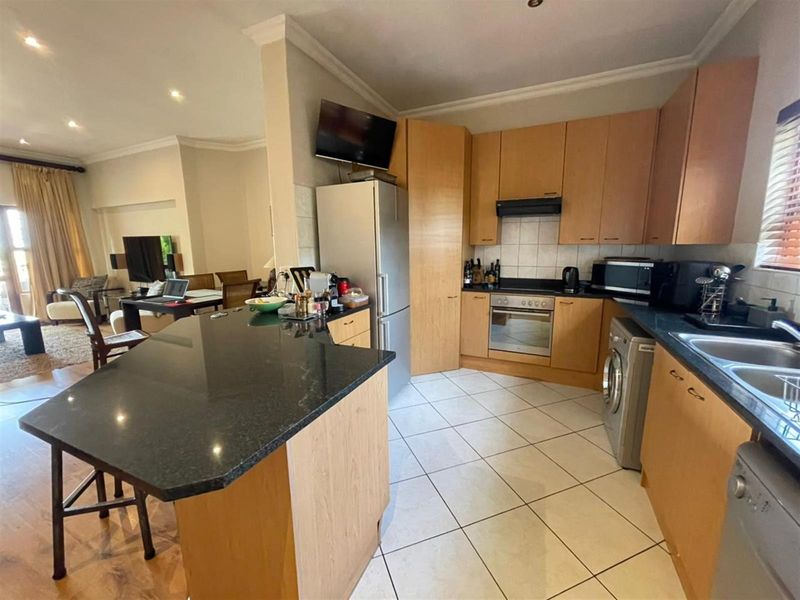 Apartment To Rent in Bryanston, Sandton - Photo 5