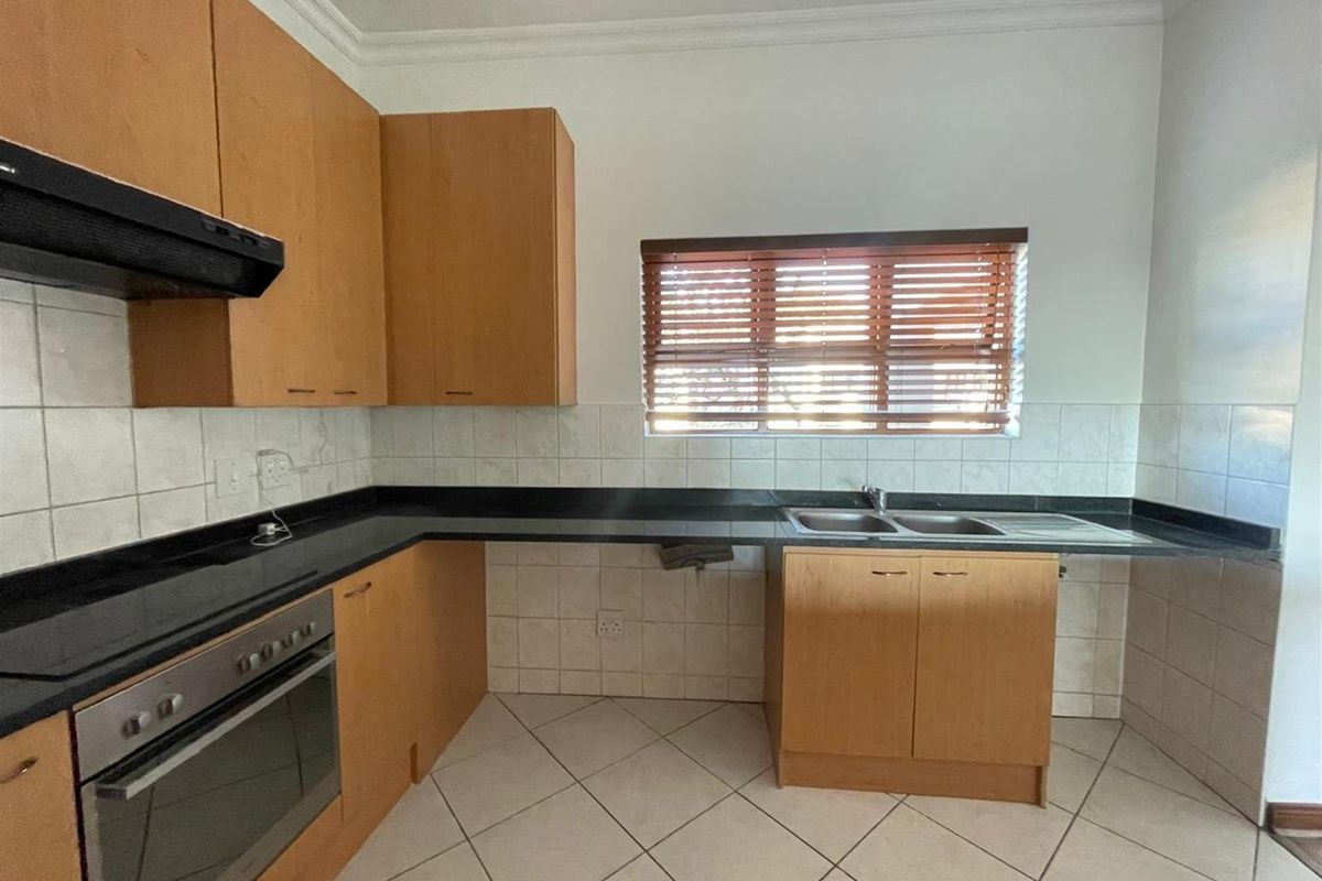 Apartment To Rent in Bryanston, Sandton - Photo 4