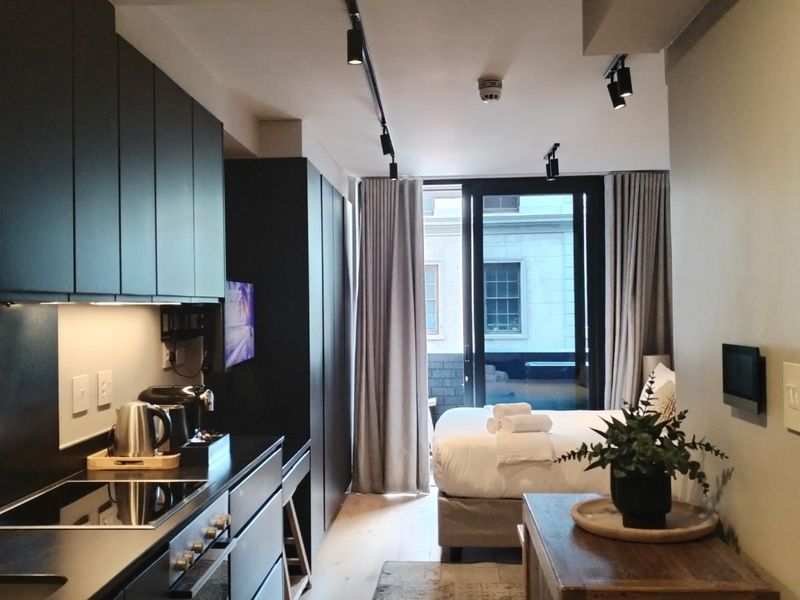 Move-In Ready Studio Furniture Included VAT-Based Sale (No Transfer Duty) - Photo 2