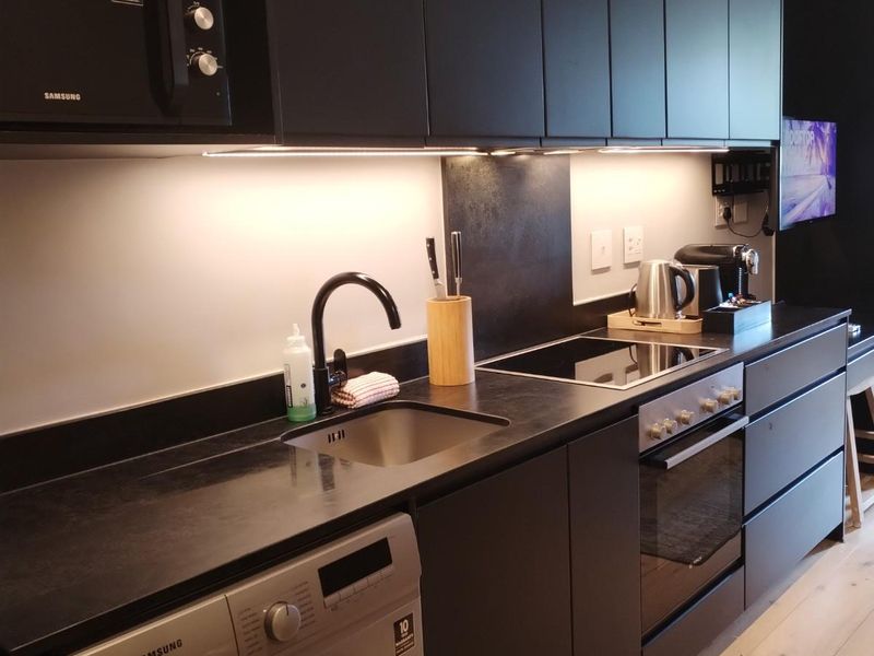 Move-In Ready Studio Furniture Included VAT-Based Sale (No Transfer Duty) - Photo 3