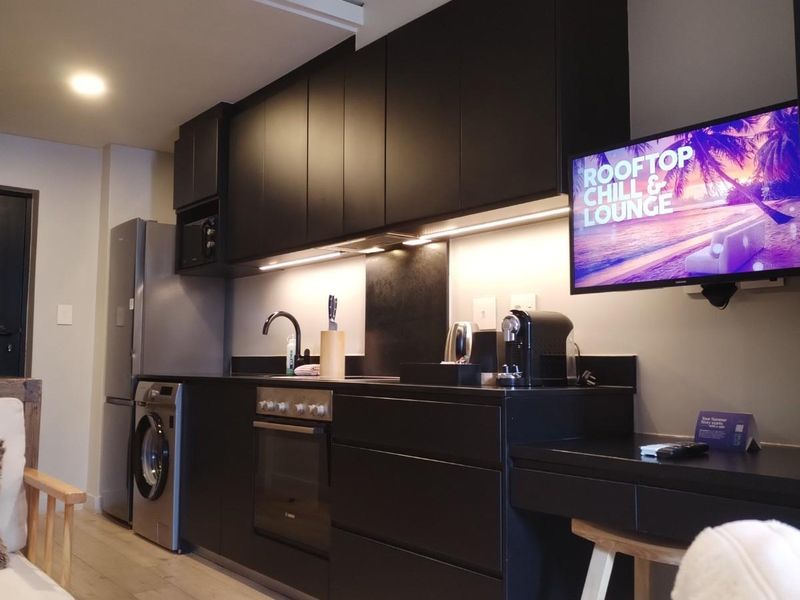 Move-In Ready Studio Furniture Included VAT-Based Sale (No Transfer Duty) - Photo 7