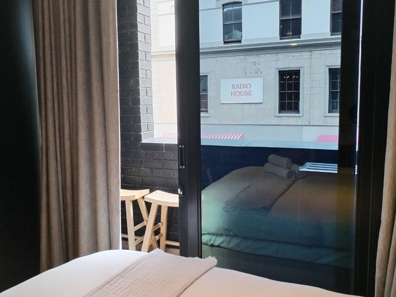 Move-In Ready Studio Furniture Included VAT-Based Sale (No Transfer Duty) - Photo 6