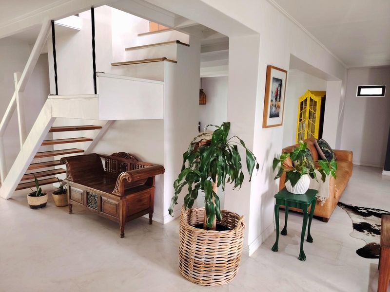 Gorgeous House Near All Paarl's Top Schools! - Photo 9
