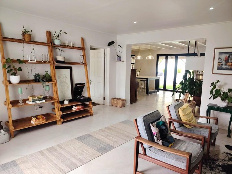 Gorgeous House Near All Paarl's Top Schools! - Photo 5