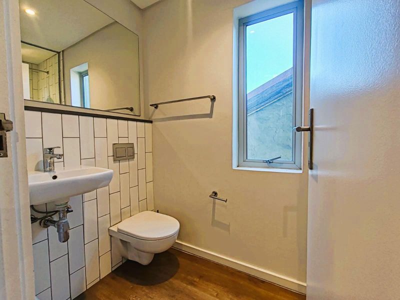 Calling all investors!!! Apartments For Sale in Woodstock, Cape Town - Photo 8