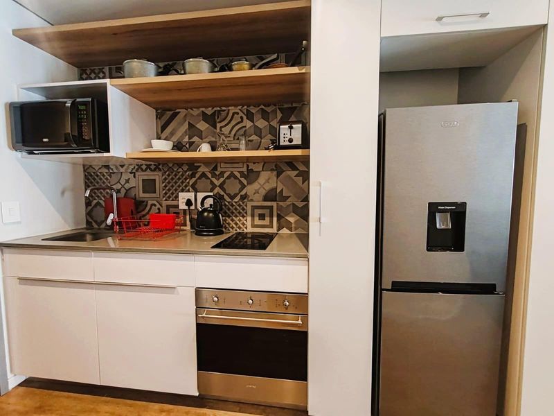 Calling all investors!!! Apartments For Sale in Woodstock, Cape Town - Photo 4