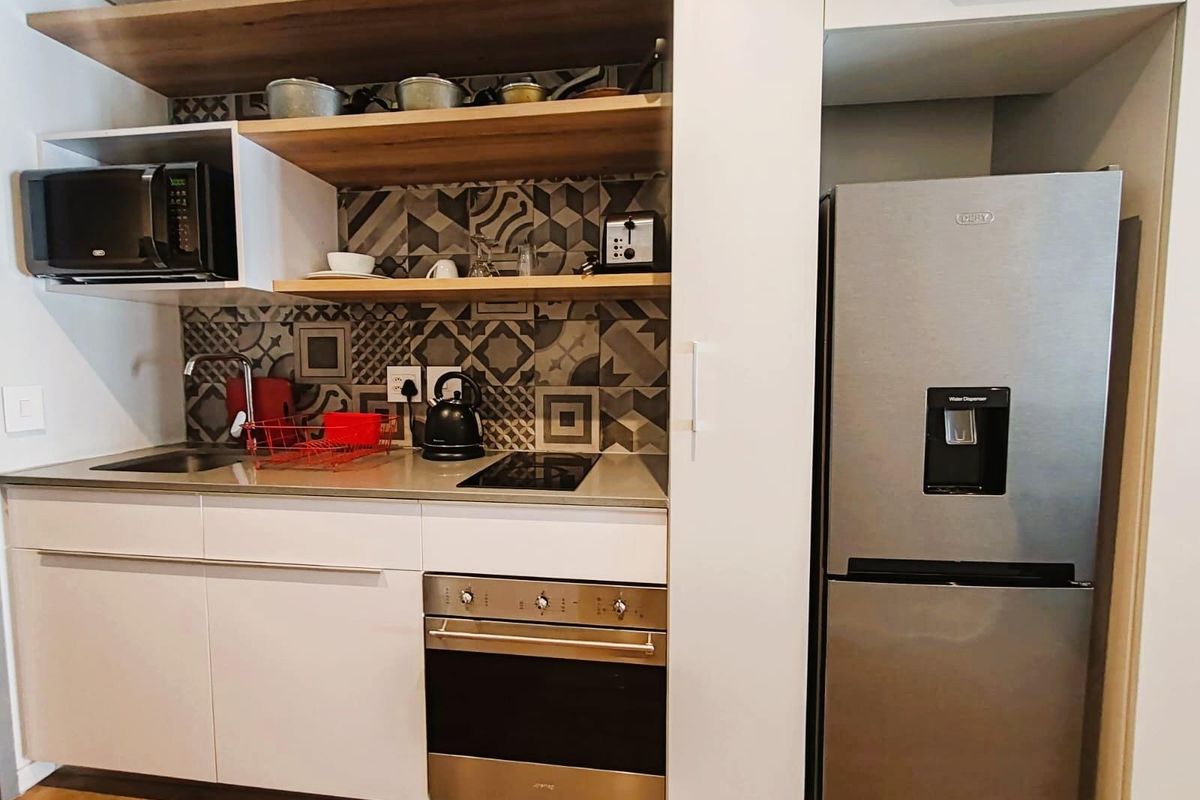 Calling all investors!!! Apartments For Sale in Woodstock, Cape Town - Photo 4