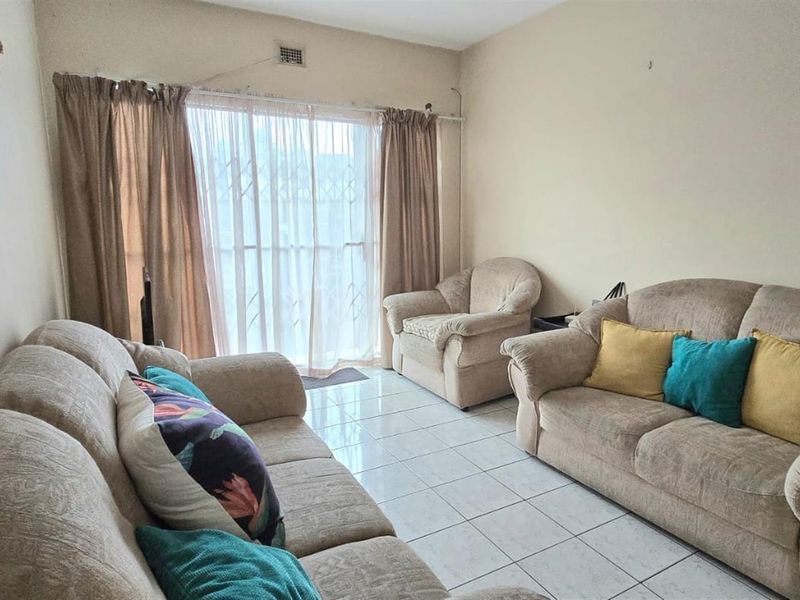 Apartment For Sale in Verulam Central, Verulam, KwaZulu Natal - Photo 3