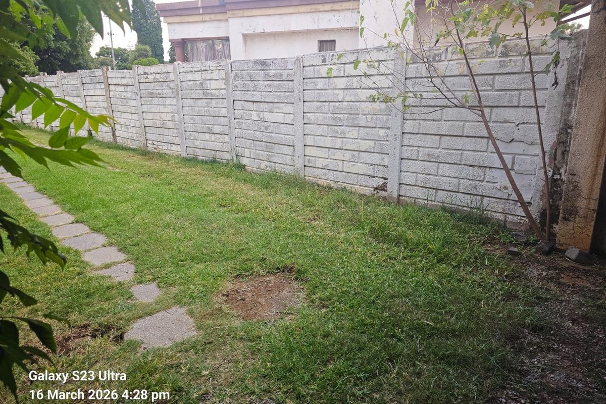 House To Rent in Crown Gardens, Johannesburg - Photo 5