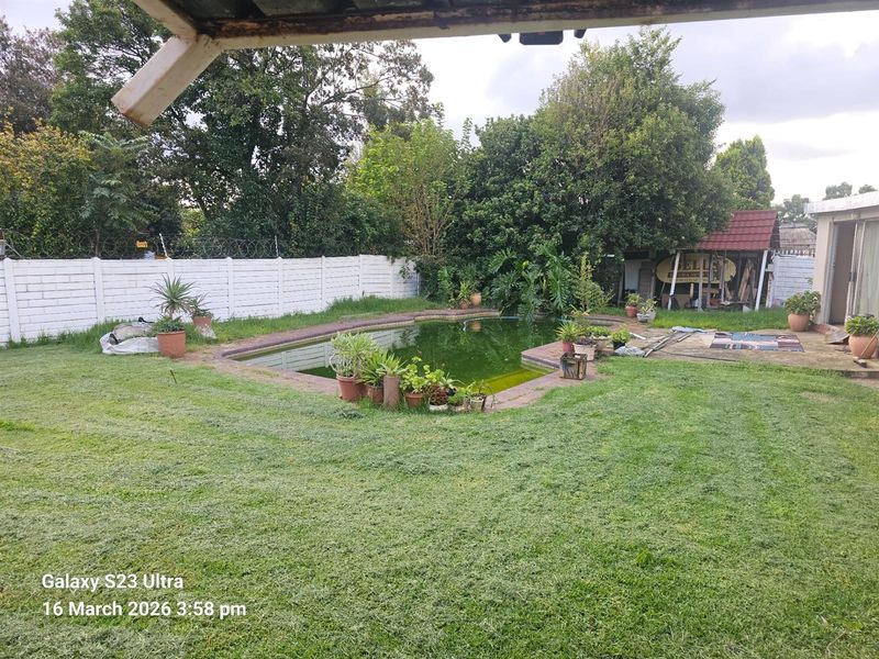 House To Rent in Crown Gardens, Johannesburg - Photo 2