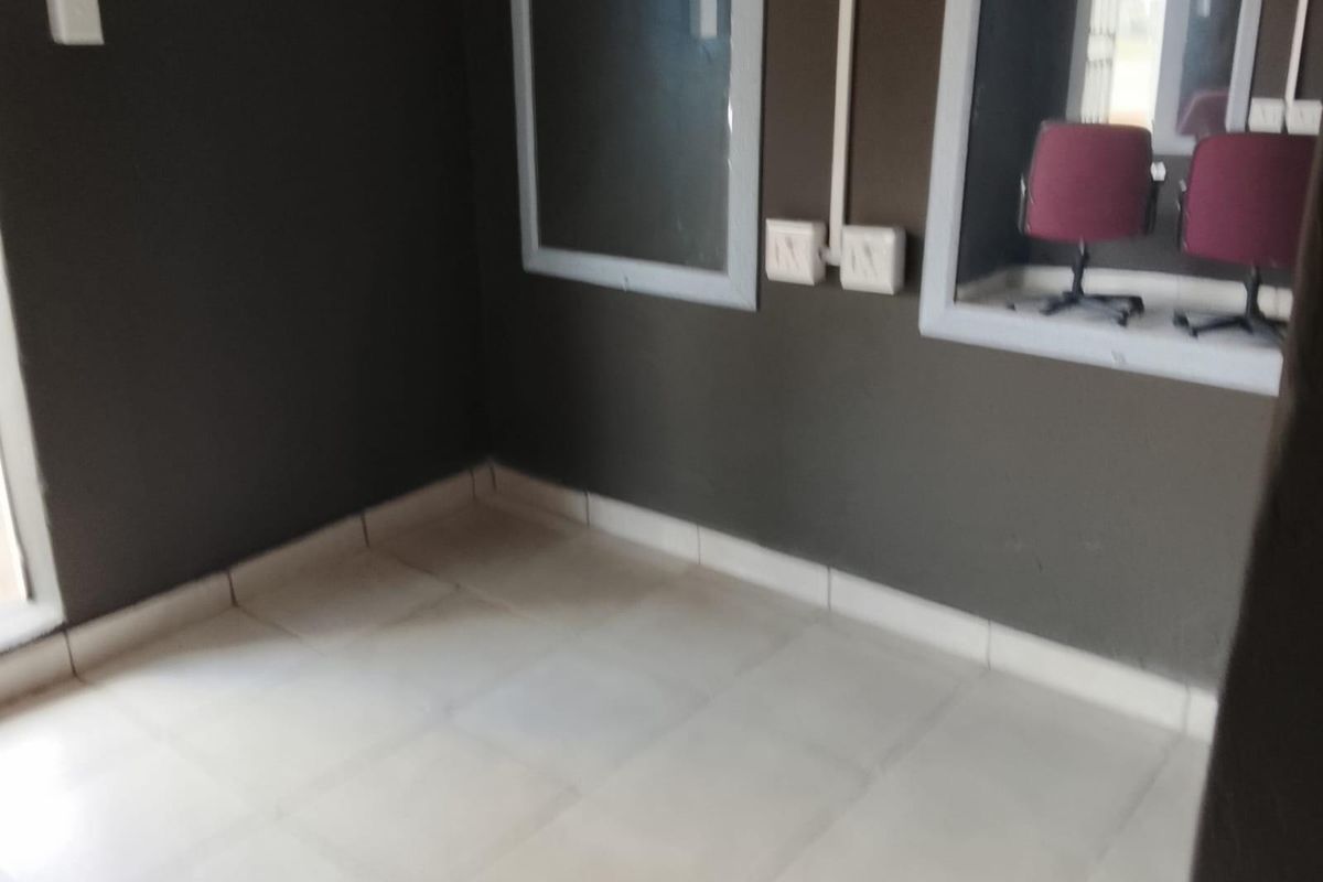 House For Sale in Kempton Park West, Kempton Park - Photo 5