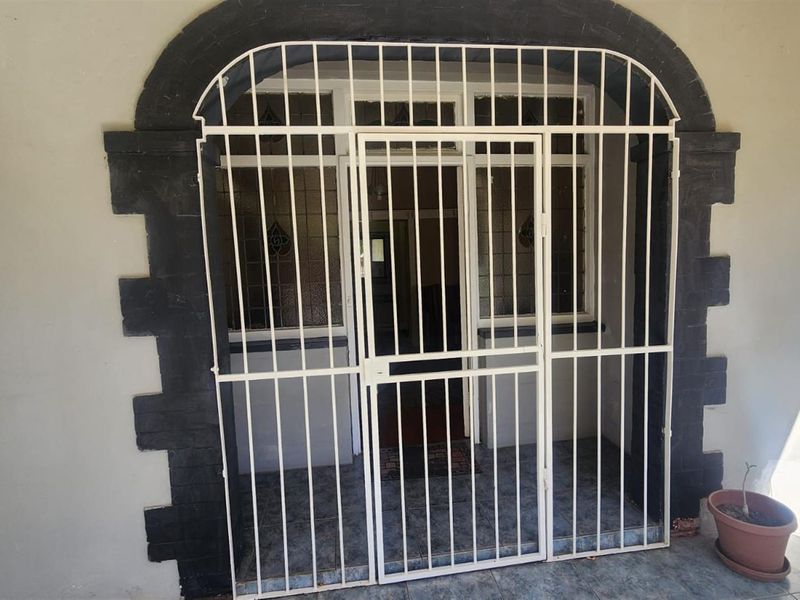 House For Sale in Brakpan Central, Brakpan - Photo 3