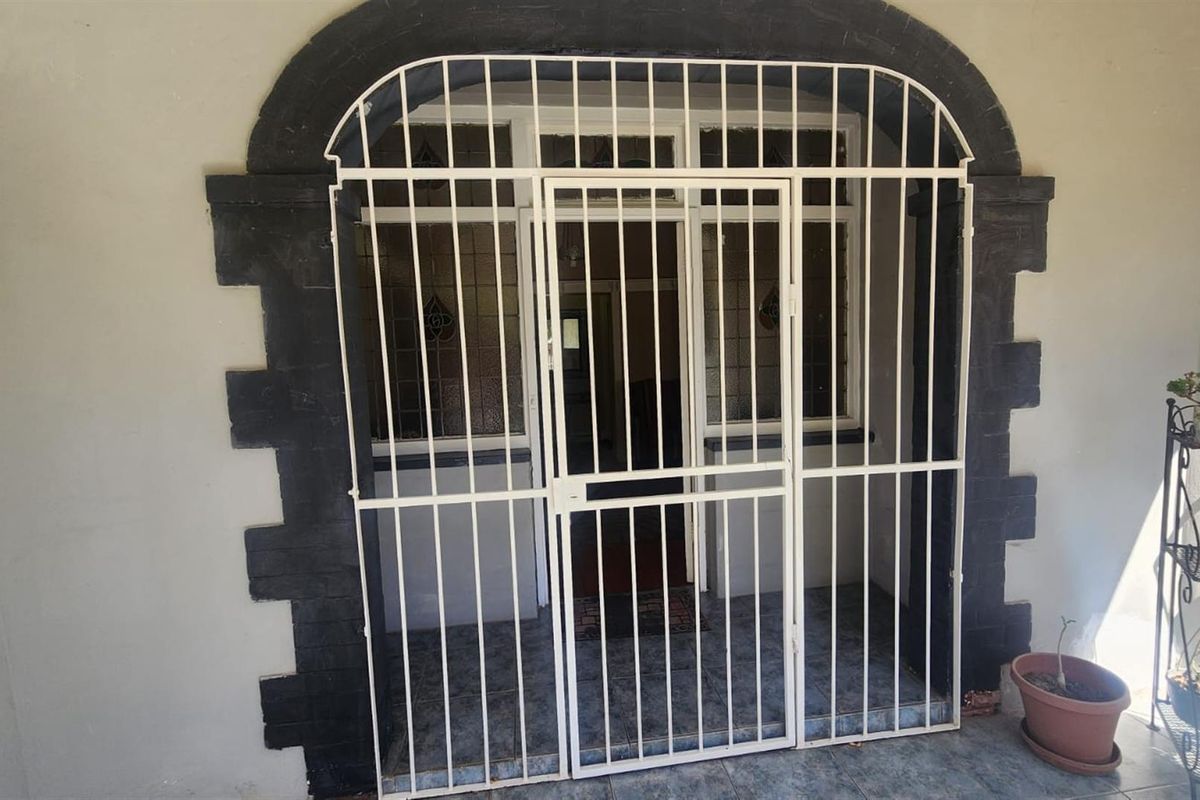 House For Sale in Brakpan Central, Brakpan - Photo 3