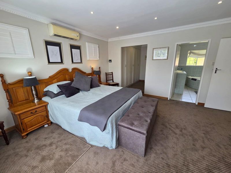 5 Bedroom home with Solar in Prime Location - Photo 2