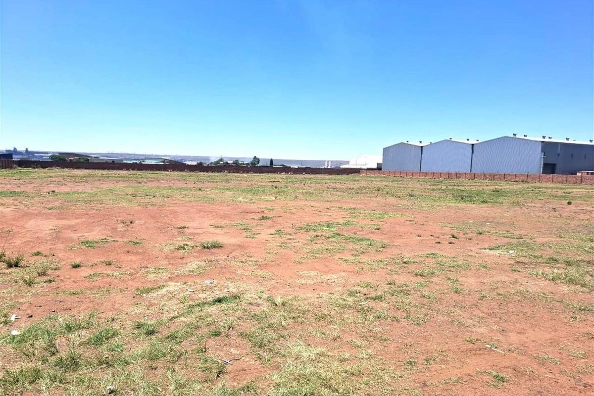 Commercial Property To Let in SAE Business Park, Middelburg - Photo 3