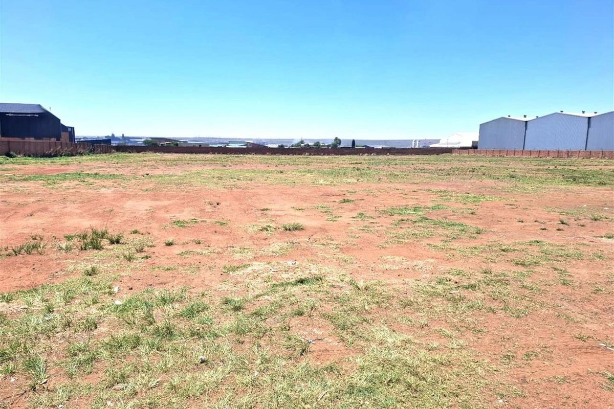 Commercial Property To Let in SAE Business Park, Middelburg - Photo 2