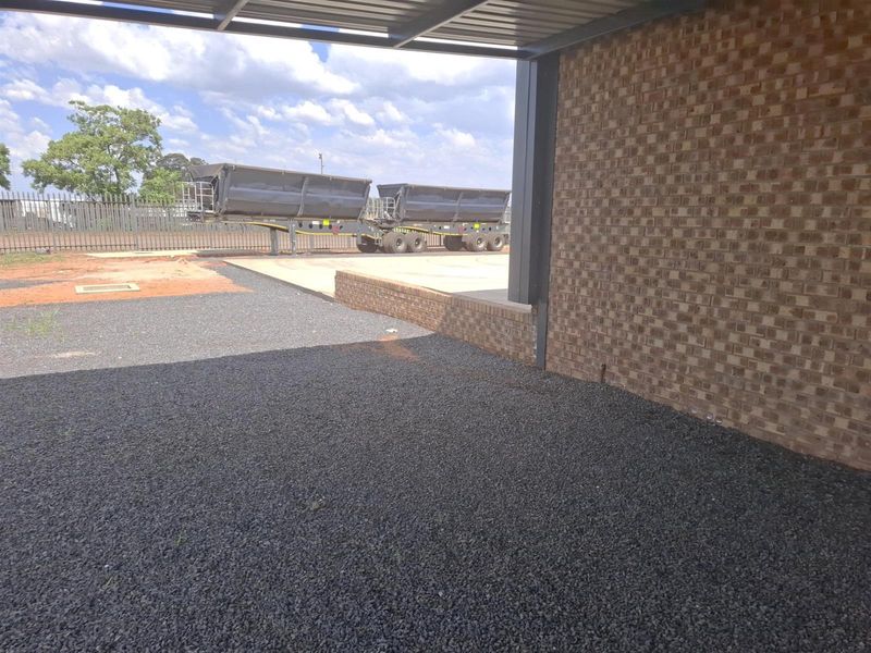 Industrial Property To Rent in Vaalbank, Middelburg - Photo 8