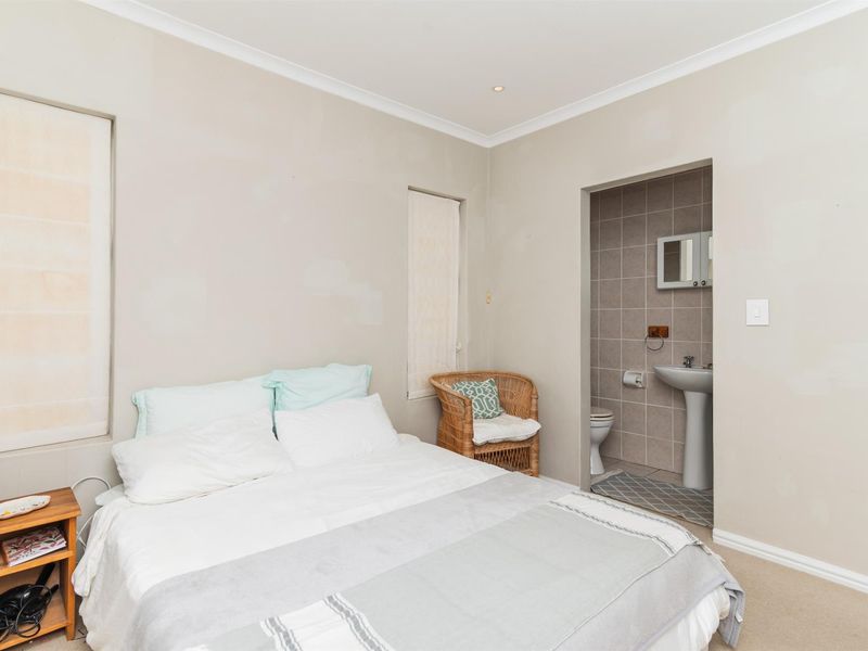 Mountain Views, Garden Space and Easy Secure Living - Photo 10