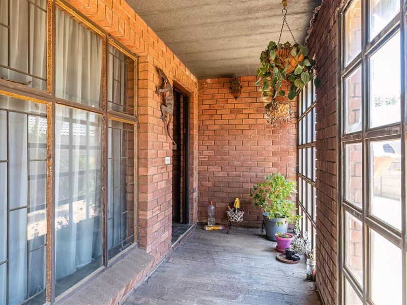 House To Rent in Sunair Park, Brakpan - Photo 6