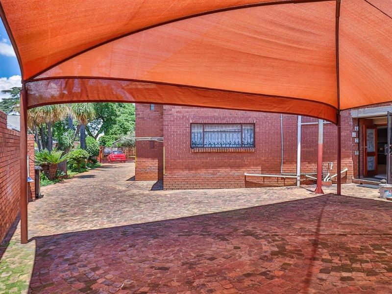 House To Rent in Sunair Park, Brakpan - Photo 5