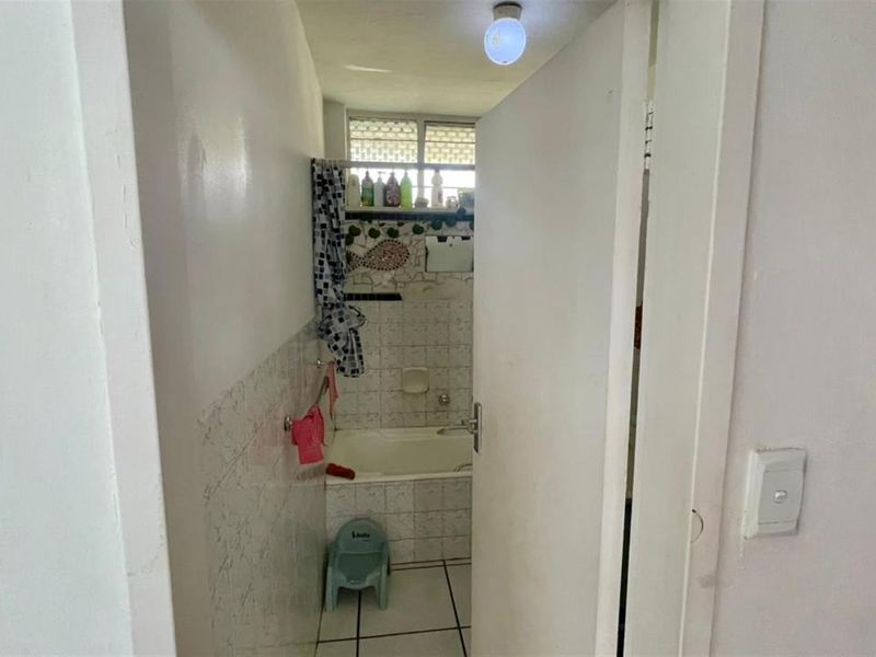 1.5 Bedroom For Sale in Windsor West - Photo 9