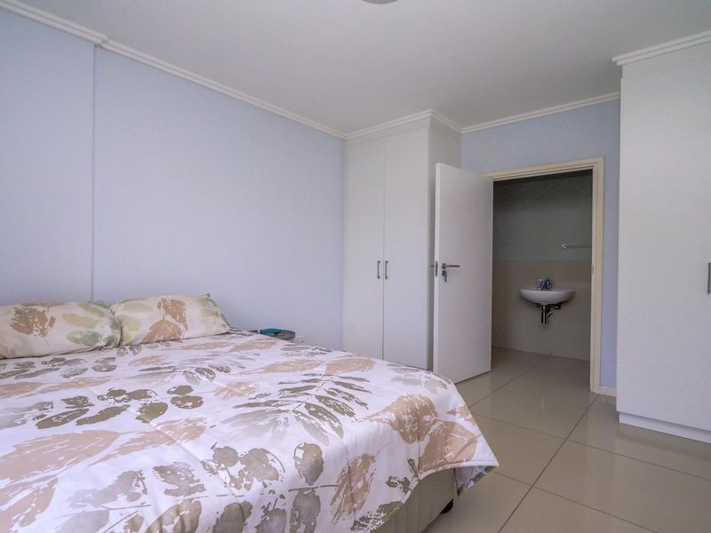 Apartment For Sale in Durban, KwaZulu Natal - Photo 8