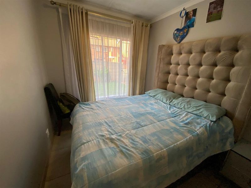 2 Bedroom 2 Bathroom Townhouse - Photo 8