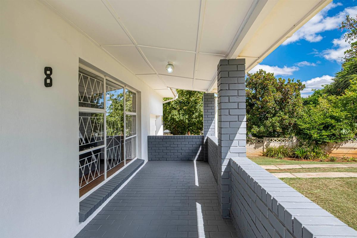 Priced to Sell! Spacious Family Home with Modern Kitchen | Listed by Danté Koen, eXp Realty - Photo 3