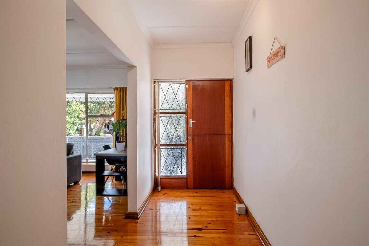 Priced to Sell! Spacious Family Home with Modern Kitchen | Listed by Danté Koen, eXp Realty - Photo 5