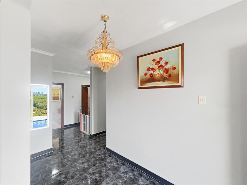 6-bedroom two level house for sale in Kenville, Durban, KwaZulu-Natal - Photo 8
