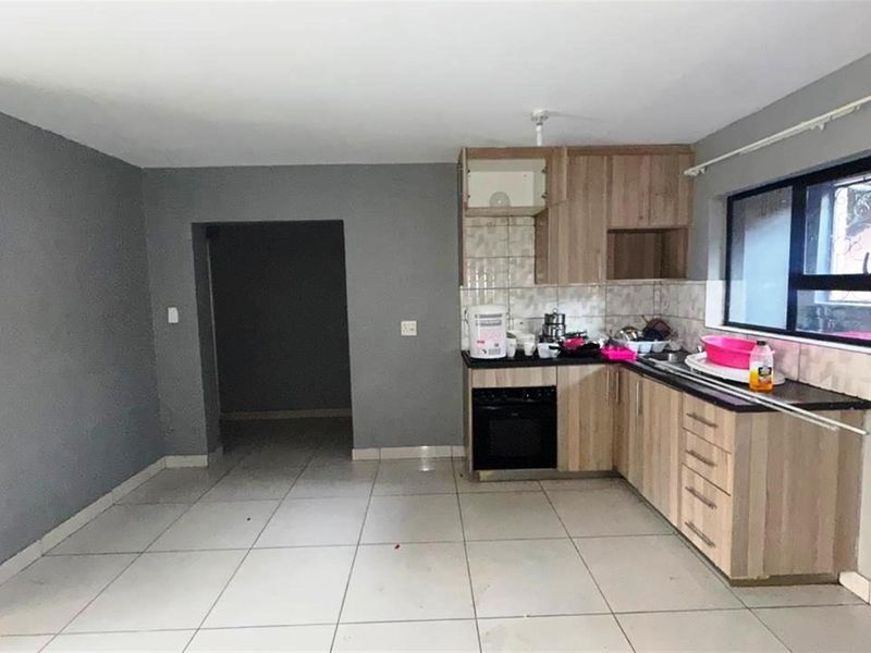 2 Bedroom Cottage To Rent in Kensington (Kitchener Ave), Johannesburg - Photo 5