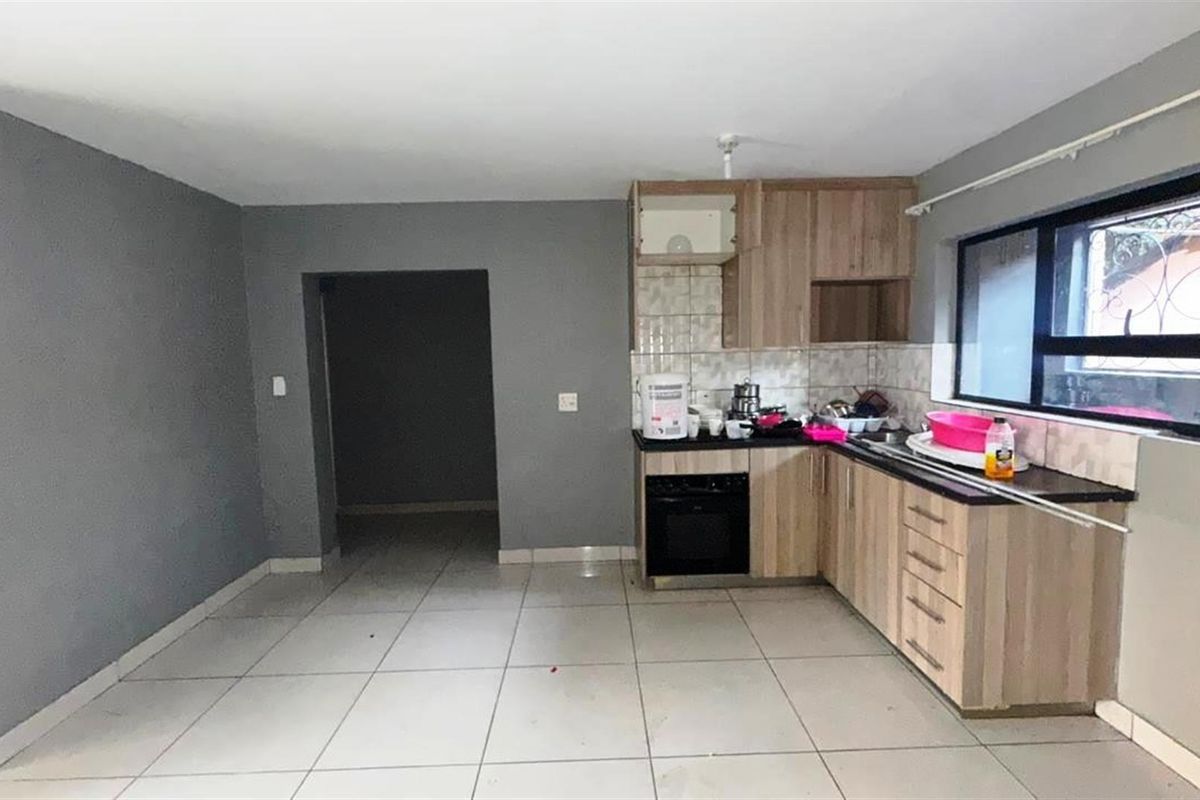 2 Bedroom Cottage To Rent in Kensington (Kitchener Ave), Johannesburg - Photo 5