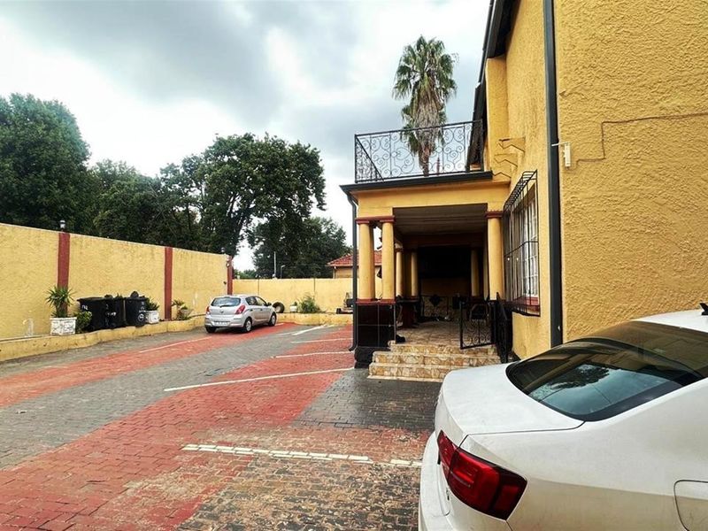 2 Bedroom Cottage To Rent in Kensington (Kitchener Ave), Johannesburg - Photo 3