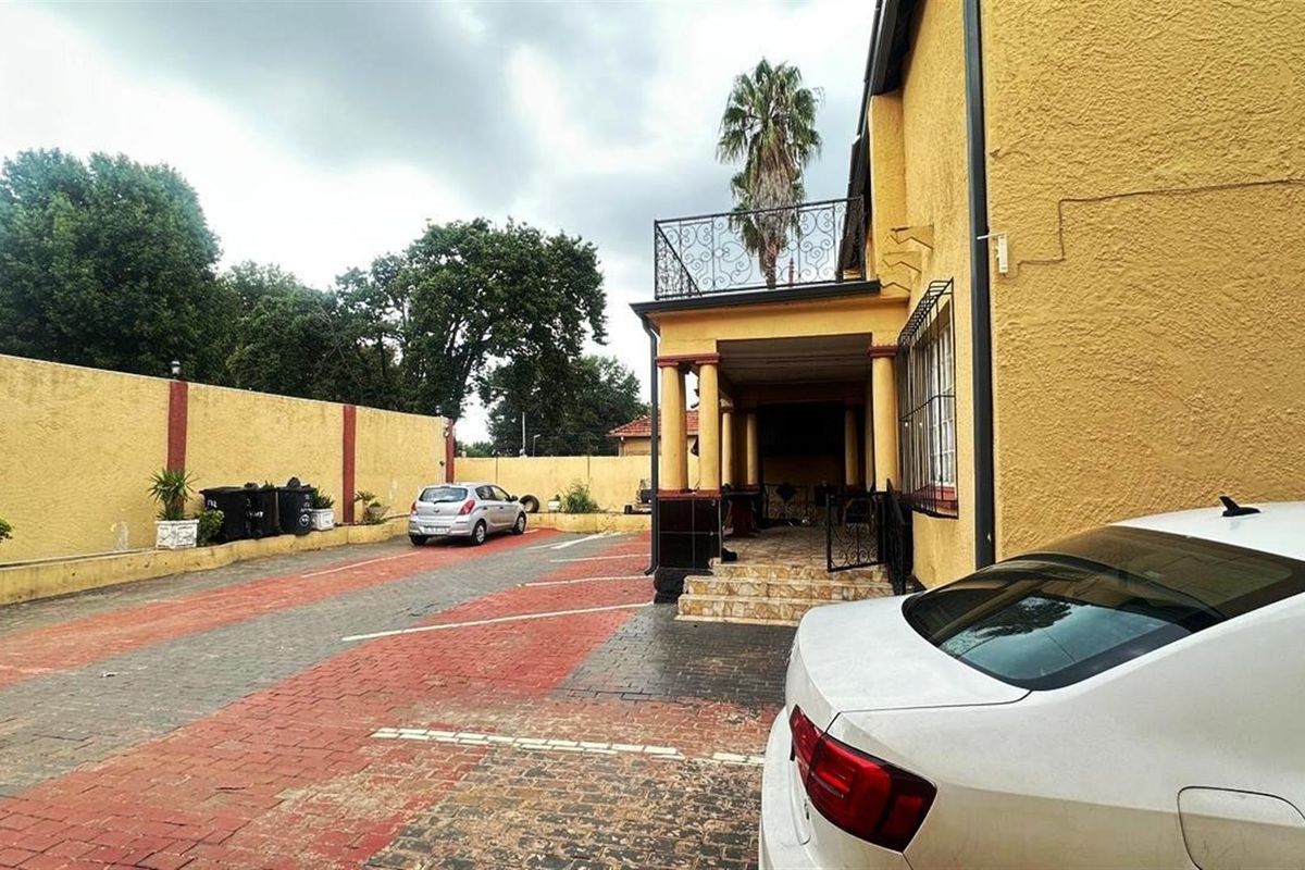 2 Bedroom Cottage To Rent in Kensington (Kitchener Ave), Johannesburg - Photo 3